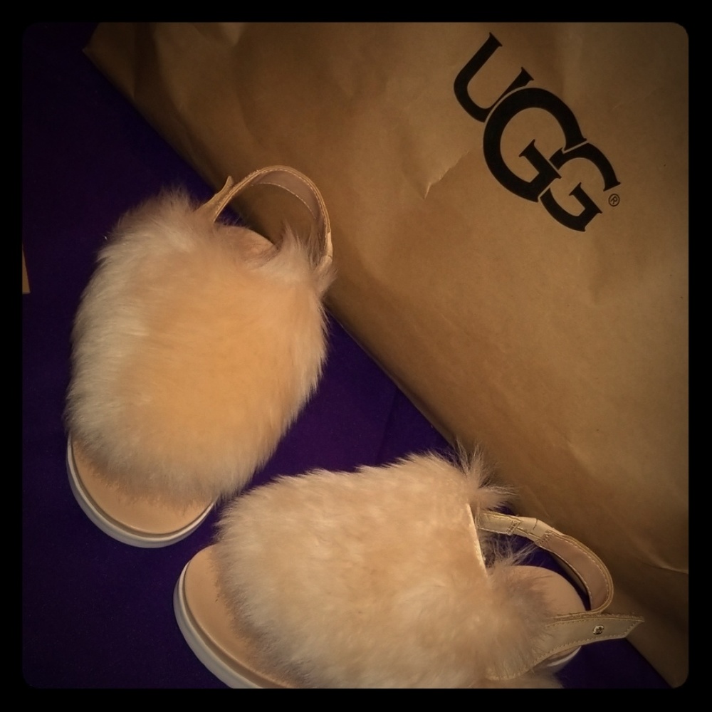 UGG Kids' Fluff Slide Sandals in Beige